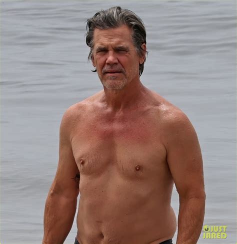 Josh Brolin Goes Shirtless For Dip In The Ocean In Santa Barbara Photo