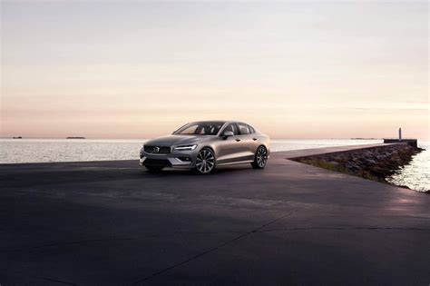 All New 2019 Volvo S60 Debuts As The Brands First Us Made Diesel Free Model Drivemag Cars