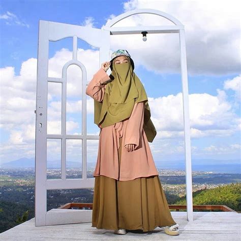 Pin Oleh Mrnvx™ Di Akhwat Hijab Gaya Hijab Busana Islami Model Pakaian Hijab