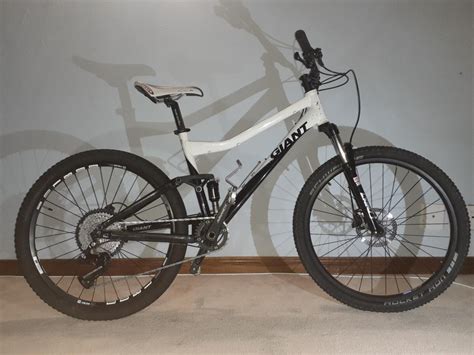 White Giant Yukon 24 Speed Full Suspension Mountain Bike With Full Disc