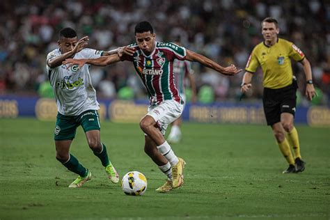 Ainda Sem Marcelo Alexsander Quer Se Provar Na Lateral Esquerda Do