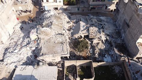 Premium Photo Drone Shot Shows An Earthquake Syria And Turkey Leaving Tens Of Thousands Dead