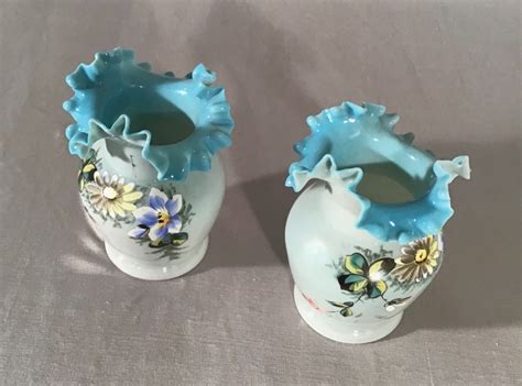 Paire De Vases En Opaline Me