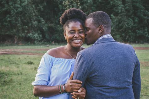 Voici Comment Tre Une Femme Romantique Avec Son Homme