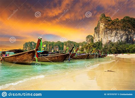 Railay Beach at Sunset in Thailand Islands Stock Image - Image of islands, losama: 187570757