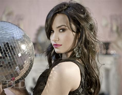 Demi Lovato S Nields 2009 For Here We Go Again Album Photoshoot