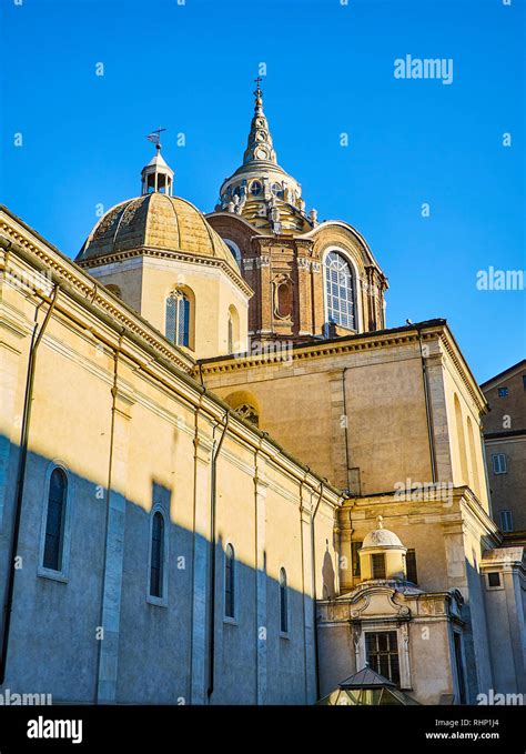 La cúpula de la Catedral de San Giovanni Vista desde la Piazza San