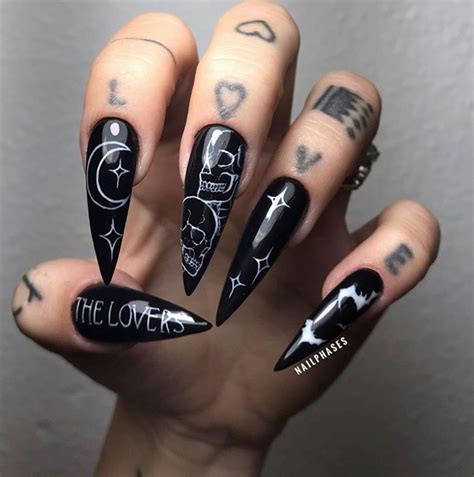 50 Fun Nail Arts For Halloween 2020 The Glossychic Goth Nails