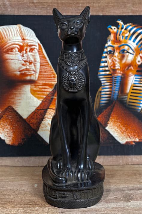 Estatua única de la diosa egipcia Bastet gato con escarabajo Etsy México