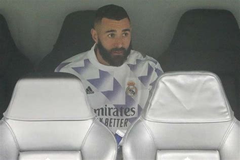 Karim Benzema absent de l entraînement du Real Madrid à dix jours du