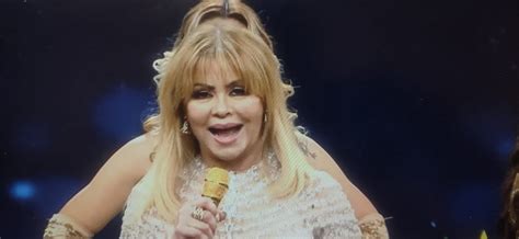 La Gran Estrella Gisela Valcárcel Sorprende Con Nuevo Look Con El