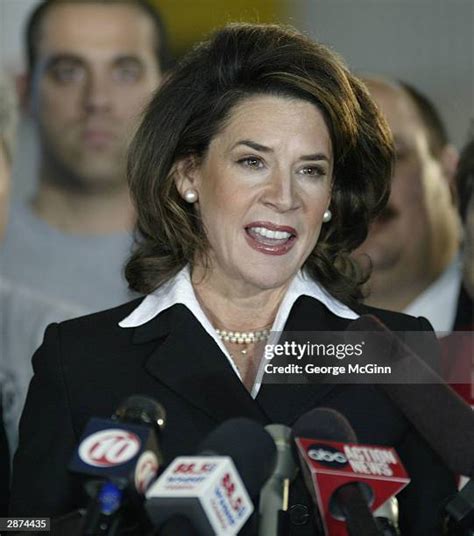 Katherine Harris Campaigns For U S Senate Photos And Premium High Res