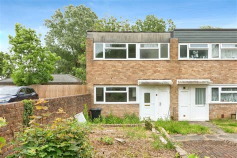 3 Bedroom End Of Terrace House For Sale In Langdale Close Bletchley