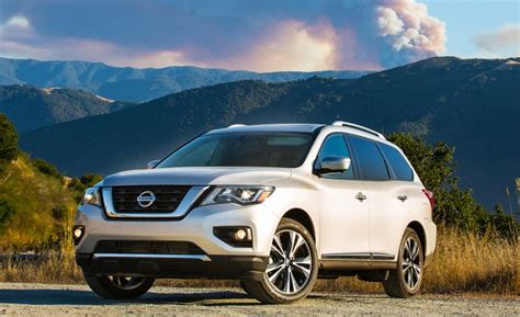 2014 Nissan Pathfinder Hybrid Awd Test Review Car And Driver