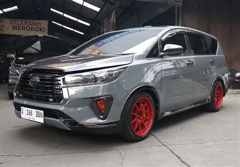 Toyota Innova Reborn Kota Kembang Gayanya Racing Tampang Bikin