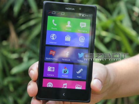 Nokia Xl Hands On Review Images Hd Photo Gallery Of Nokia Xl Hands