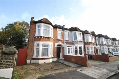 Cobham Road Ilford Essex Ig3 3 Bed End Of Terrace House £435 000