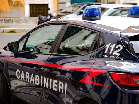 Apricena FG Arrestati Tre Spacciatori Nel Centro Storico Trmtv