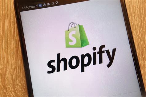 O que é Shopify como funciona e funcionalidades Blog da FLY SP