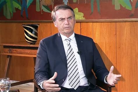 Além De Posse Bolsonaro Quer Facilitar Porte E Definir Limite De Arma