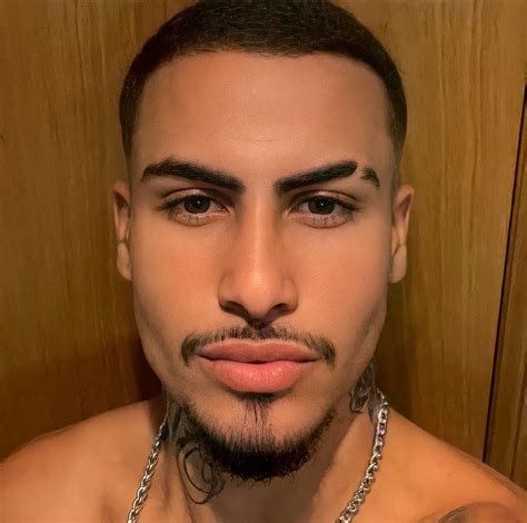 Pin De Brittaney Coates Em Handsome Latino Men Bigode E Cavanhaque