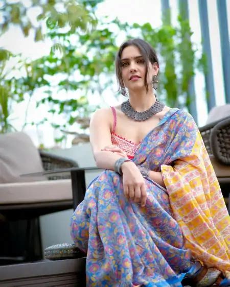 Diksha Sharma Latest Hot Pics And Photo