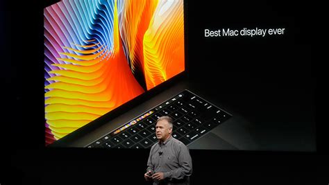 Apple представила новый MacBook с сенсорной панелью - Газета.Ru