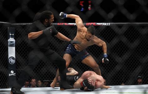 Jon Jones Retains Title At Ufc 235 The Referee Moves In To Stop The