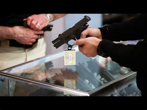 Customers Flock To Gun Stores For Black Friday Youtube