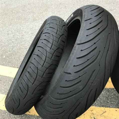 Michelin Pilot Road 4, Motorcycles, Motorcycle Accessories on Carousell