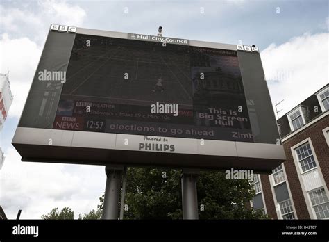 Hull City Council And The Bbc S Big Screen Queen Victoria Square