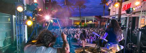 9 Best Bars and Restaurants in Phoenix to Enjoy Live Music - Lost In ...