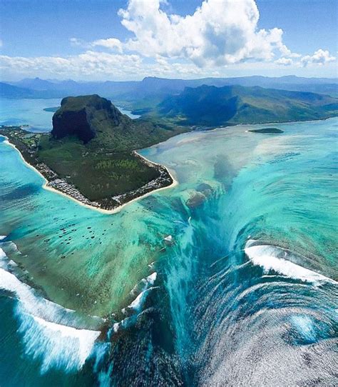 Underwater Waterfall Mauritius Pastorace