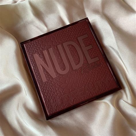 Huda Beauty Rich Nude Obsessions Palette Shimmer Depop