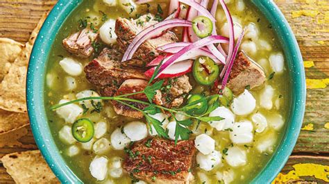 Cómo hacer pozole verde con carne de res fácilmente