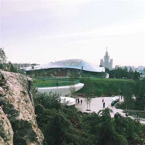 The best photos from Moscow’s brand new park will make your jaw drop ...