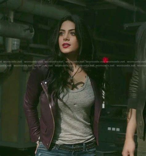 Isabelle Outfits On Shadowhunters At Wornontv Isabelle Lightwood