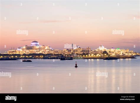 presidential palace in abu dhabi Stock Photo - Alamy