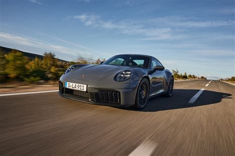 porsche  updated  hybrid model debuted motorweek