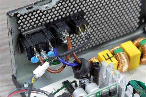 Обзор блока питания CHIEFTEC PHOTON GOLD 750W: яркие ватты GECID.com ...