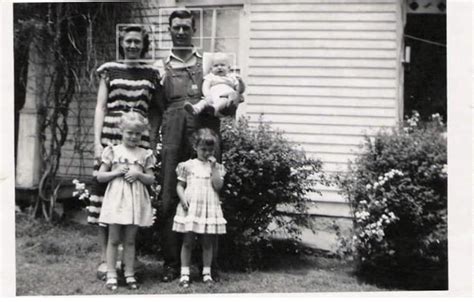 My Great Grandma Great Grandpa Grandma Great Aunt And Great Uncle On