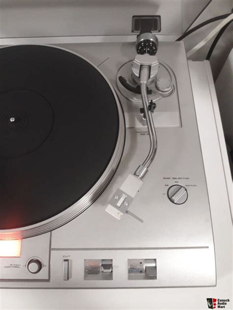 Reduced Vintage Akai Ap D Fully Auto Direct Drive Turntable