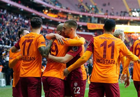 Galatasaray Antalyaspor U Golle Ma Lup Etti