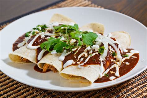 Enmoladas Chicken Mole Enchiladas Recipe Chicken Mole Chicken