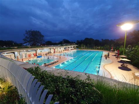 Taman Jurong Lake Swimming Complex : Isplash Swim School