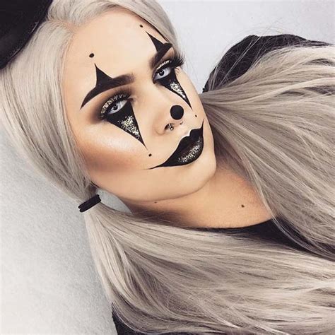 63 Trendy Clown Makeup Ideas for Halloween 2020 - Page 2 of 6 - StayGlam