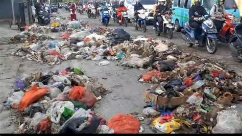 Sampah Berserakan Di Antang DLH Makassar Ini Murni Kelalaian Daily