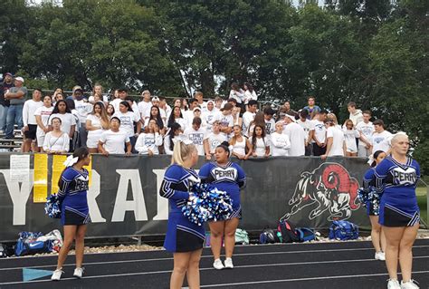 Pry Fb Cheer And Student Section Theperrynews