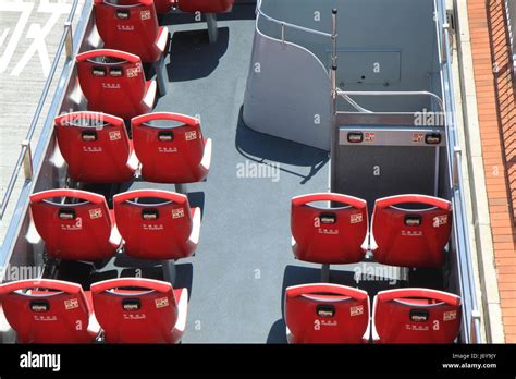 Offene Tour Doppeldecker Touristenbus Fotos Und Bildmaterial In Hoher