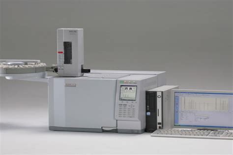 Shimadzu Gas Chromatograph With Tcd Daytam